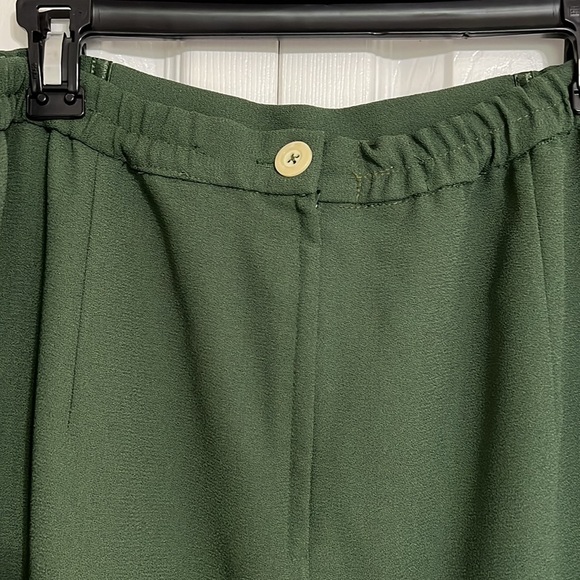 Women’s Lined Emerald Green Skirt - Picture 5 of 7